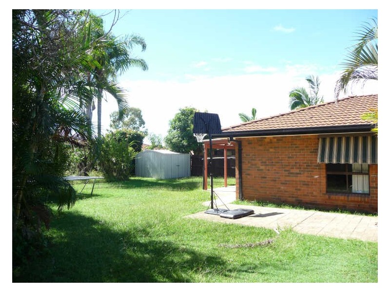 2/9 Possum Crescent, Coombabah QLD 4216