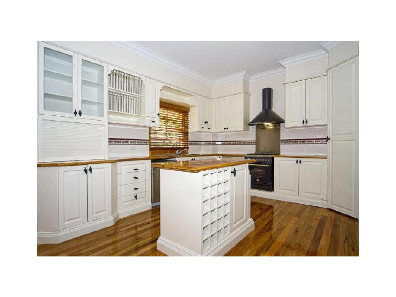 40 Canada Place, Arundel QLD 4214