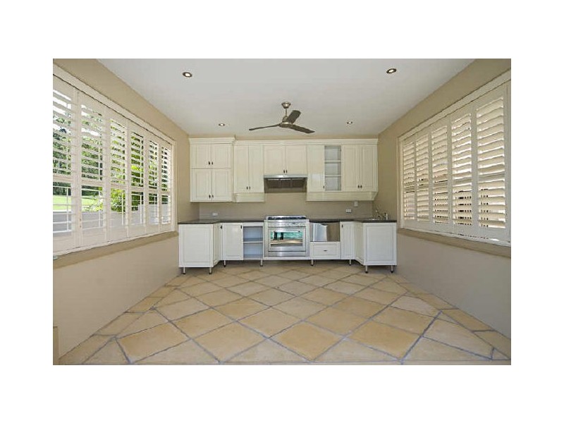 40 Canada Place, Arundel QLD 4214