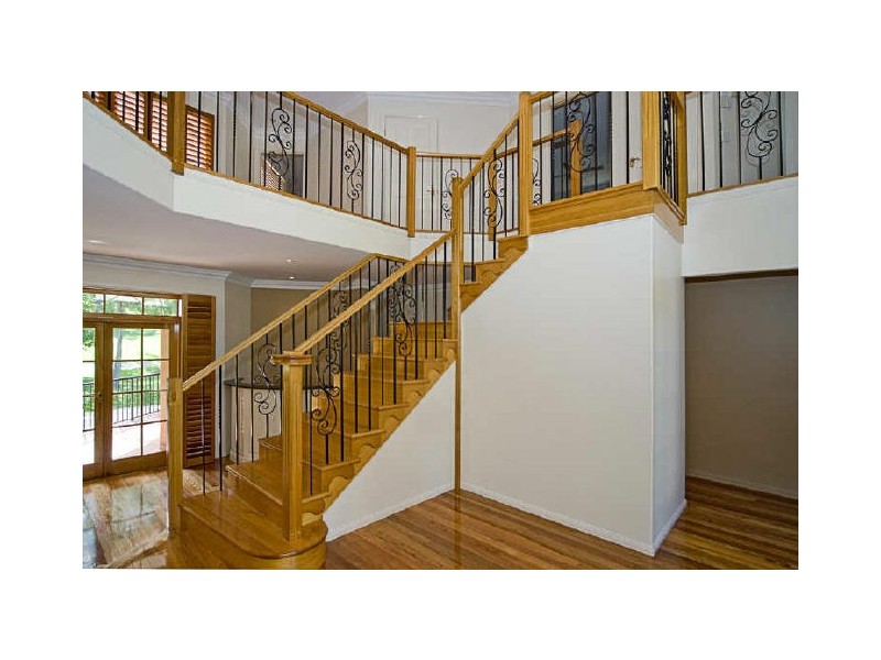 40 Canada Place, Arundel QLD 4214