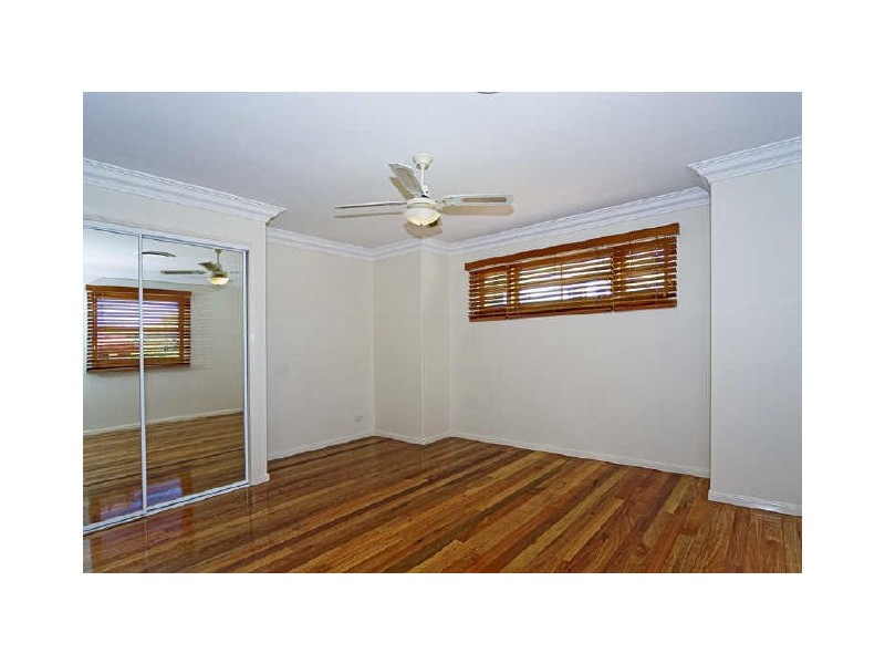 40 Canada Place, Arundel QLD 4214