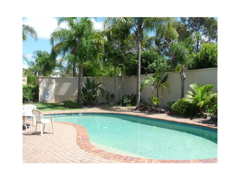 2/601 Pine Ridge Road, Biggera Waters QLD 4216