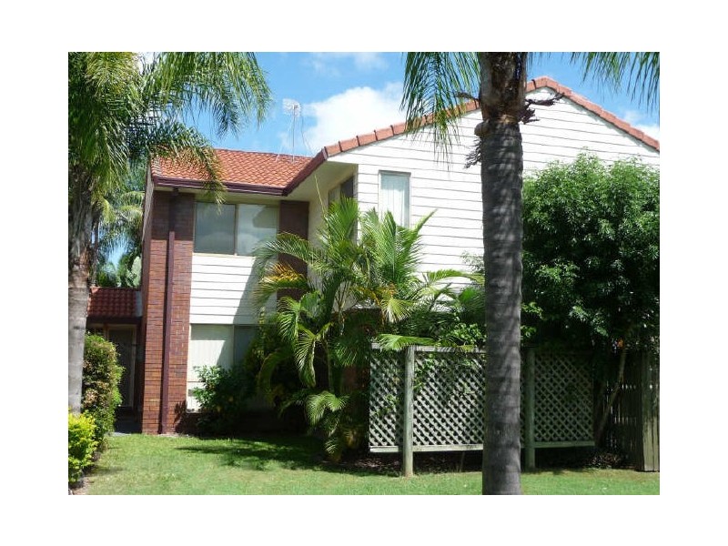 2/601 Pine Ridge Road, Biggera Waters QLD 4216