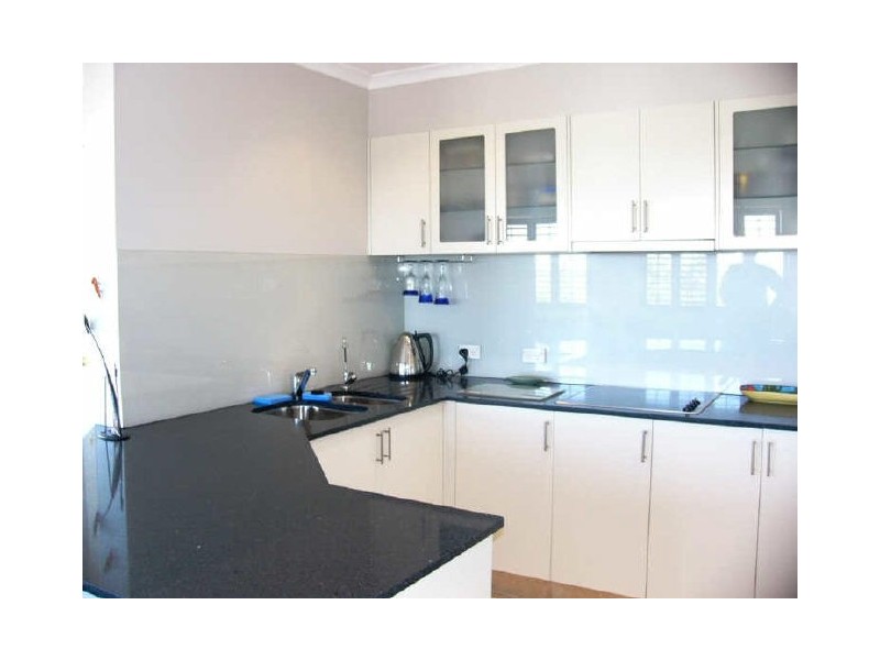 16/14 Jennifer Avenue, Runaway Bay QLD 4216