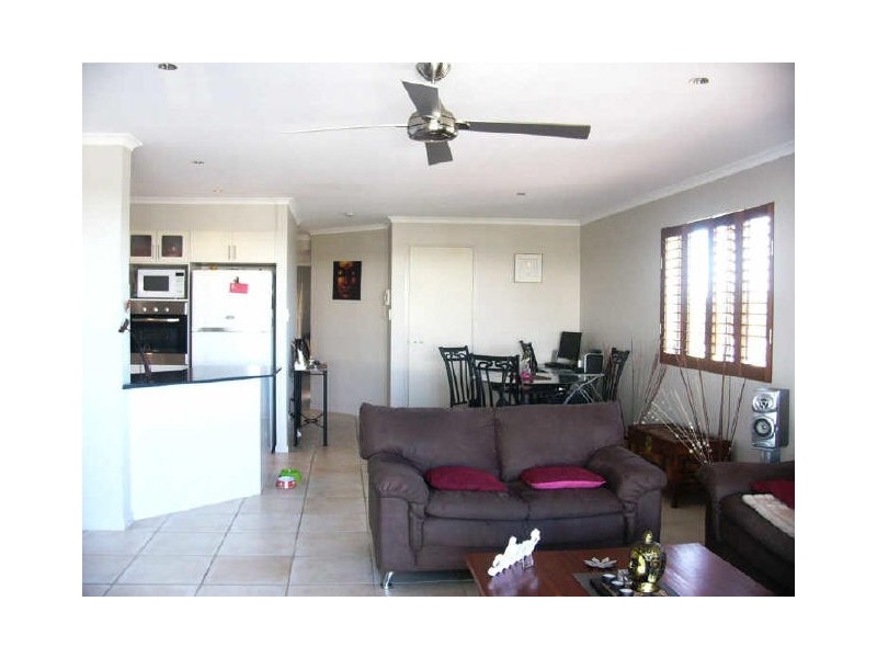 16/14 Jennifer Avenue, Runaway Bay QLD 4216