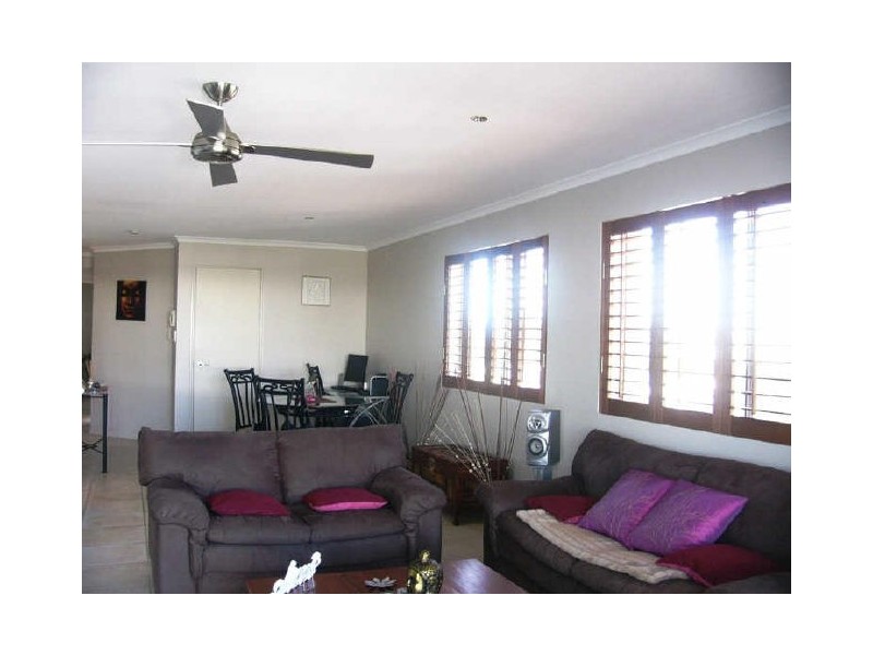 16/14 Jennifer Avenue, Runaway Bay QLD 4216