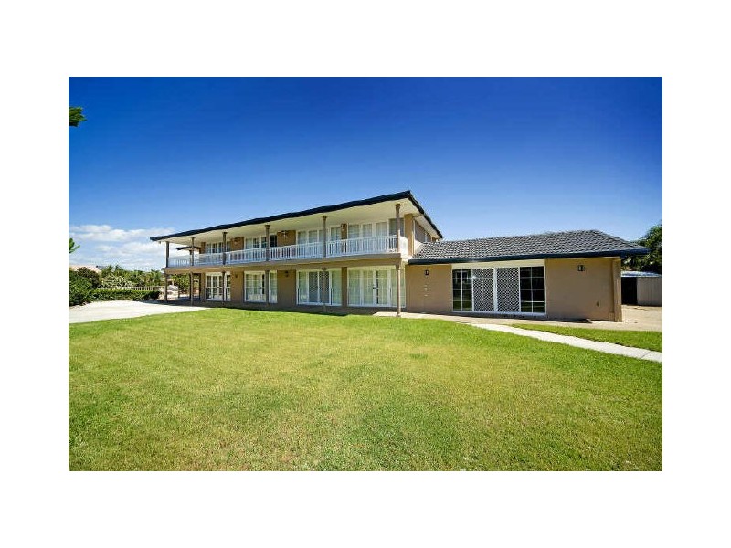30 Karema Crescent, Runaway Bay QLD 4216