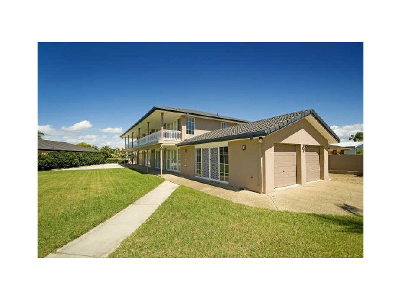 30 Karema Crescent, Runaway Bay QLD 4216