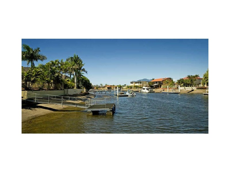 30 Karema Crescent, Runaway Bay QLD 4216