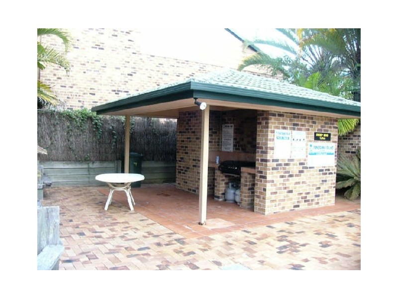 42/6 Ben Lomond Drive, Highland Park QLD 4211