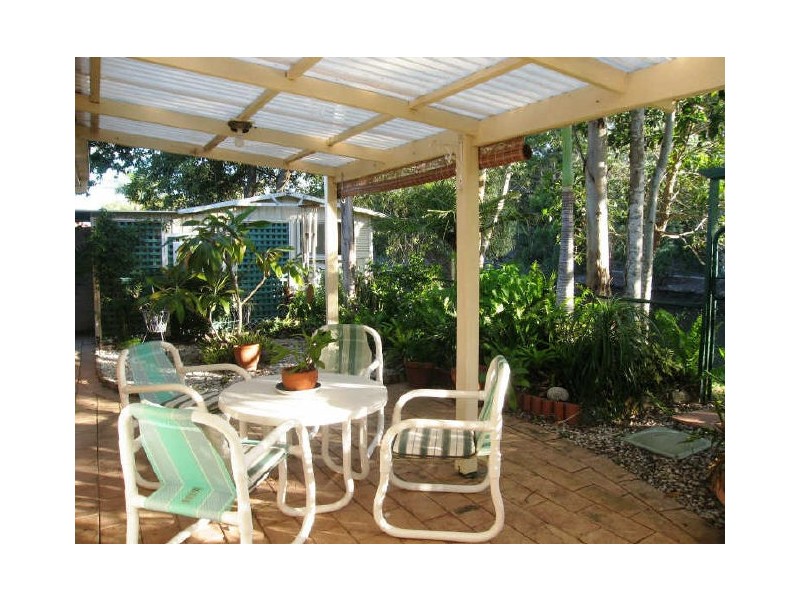 2/82 Kangaroo Avenue, Coombabah QLD 4216