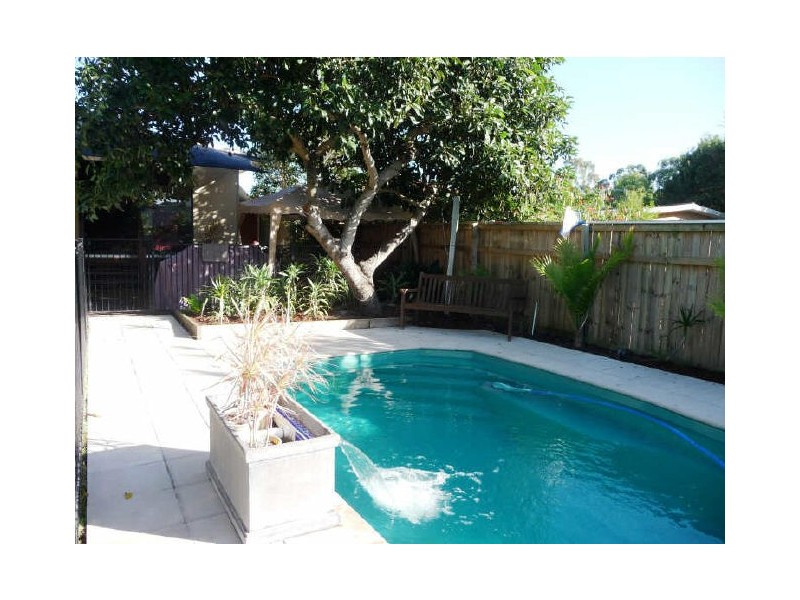 53 Mungera Street, Runaway Bay QLD 4216