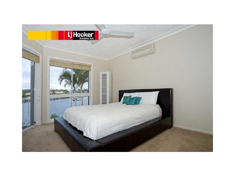 27 Midnight Court, Runaway Bay QLD 4216