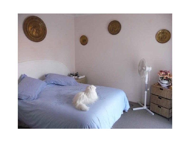 2/461 Pine Ridge Road, Runaway Bay QLD 4216