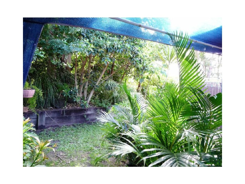 2/461 Pine Ridge Road, Runaway Bay QLD 4216