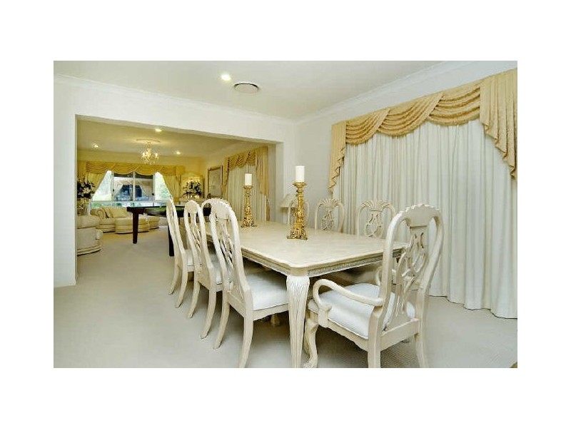 47 Canada Place, Arundel QLD 4214