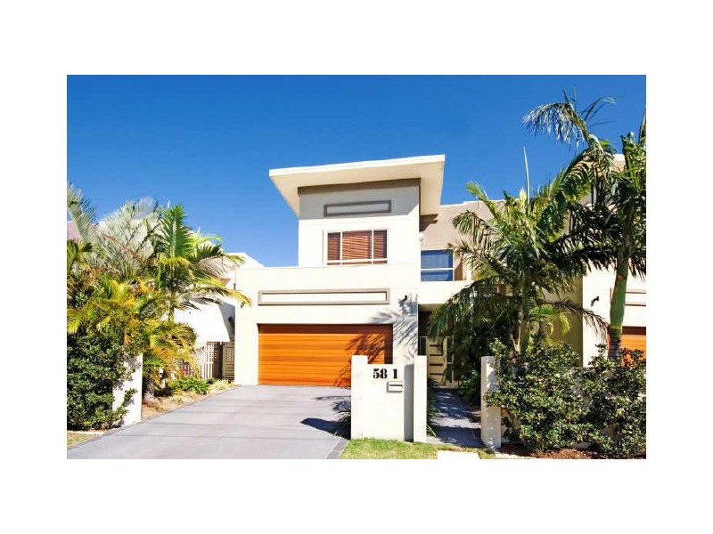 1/58 Bayview Street, Runaway Bay QLD 4216