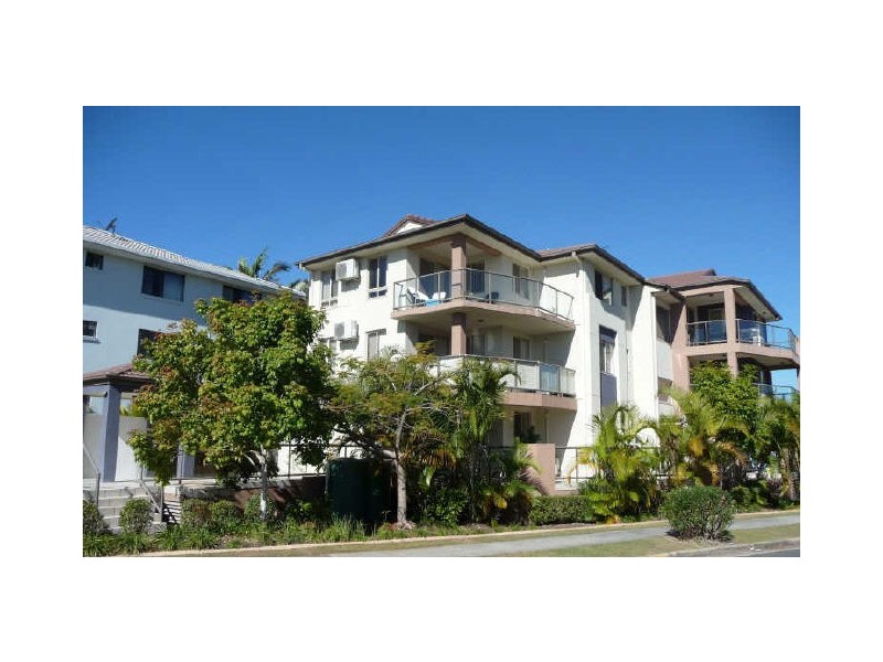 2/20 Oleander Avenue, Biggera Waters QLD 4216