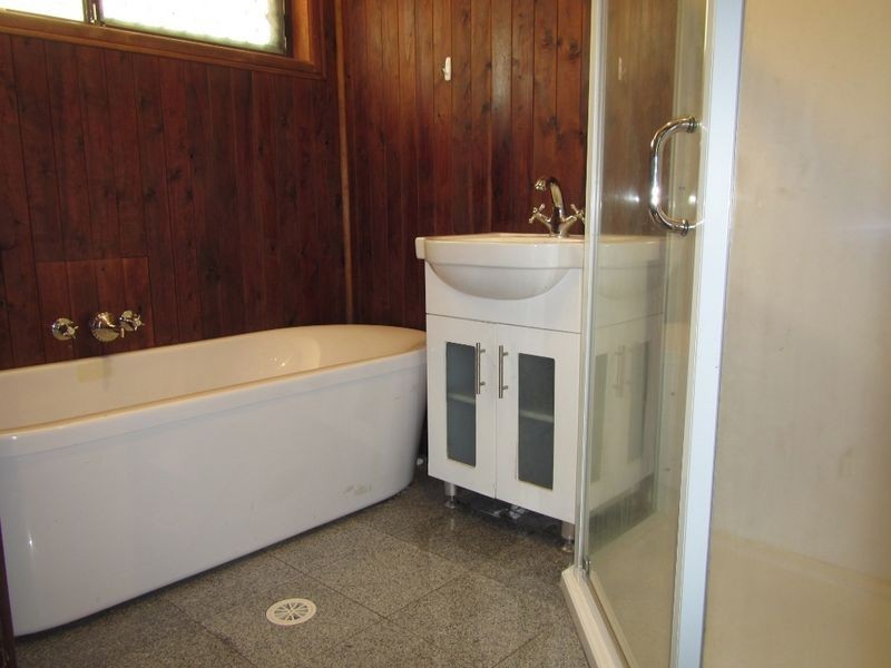 2/88 Kangaroo Avenue, Coombabah QLD 4216