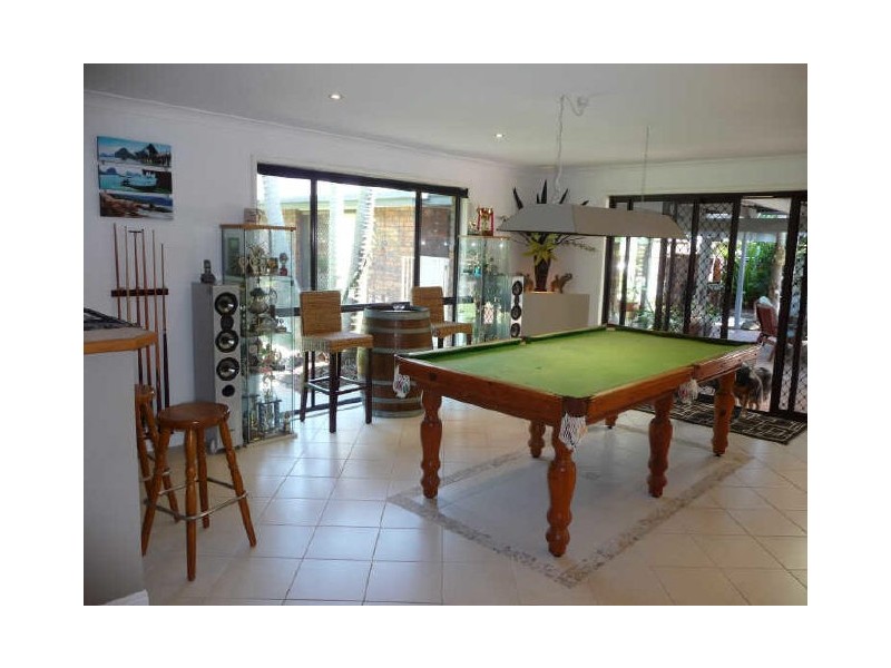 93 California Drive, Oxenford QLD 4210