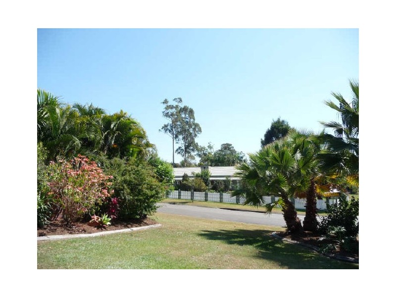 93 California Drive, Oxenford QLD 4210