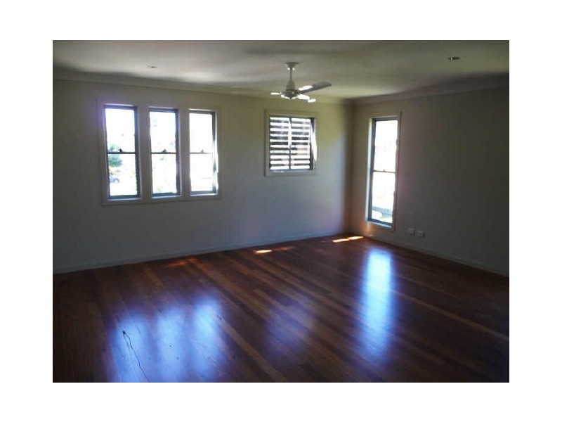 2 & 4/10 Middle Street, Labrador QLD 4215