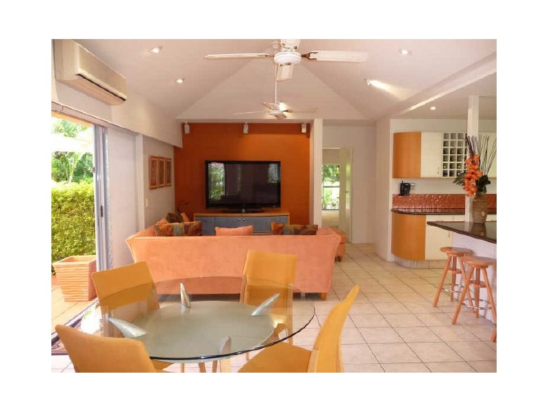 17/131 Morala Ave, Runaway Bay QLD 4216