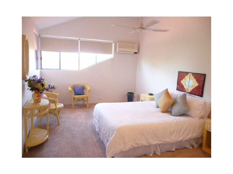 17/131 Morala Ave, Runaway Bay QLD 4216