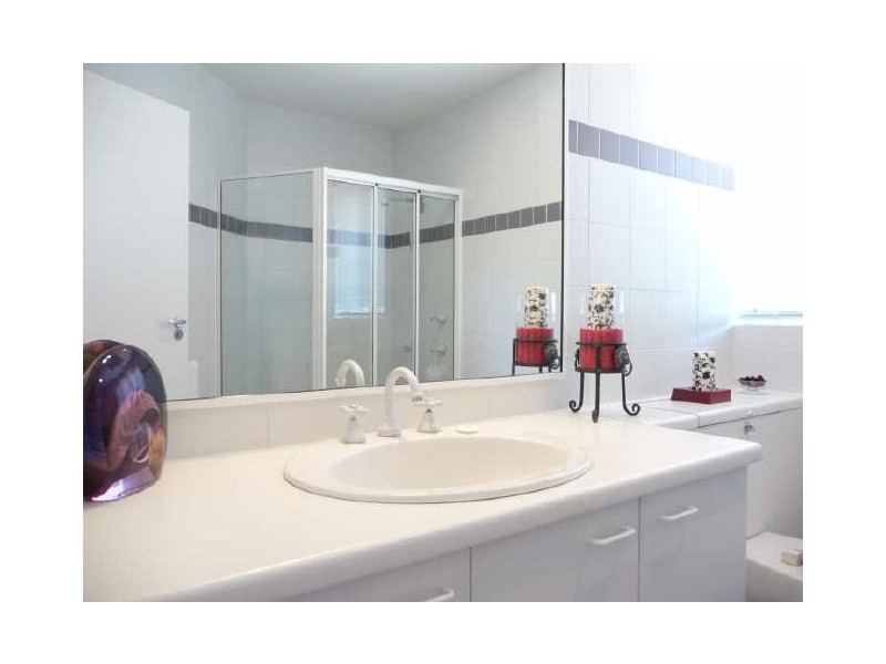 17/131 Morala Ave, Runaway Bay QLD 4216