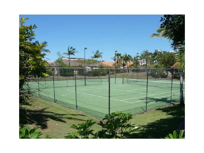 17/131 Morala Ave, Runaway Bay QLD 4216