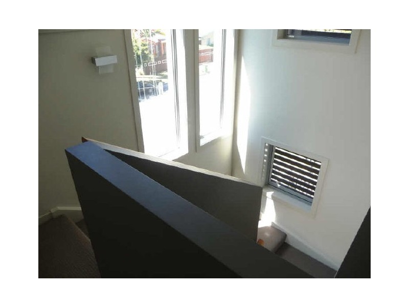 4/10 Middle Street, Labrador QLD 4215