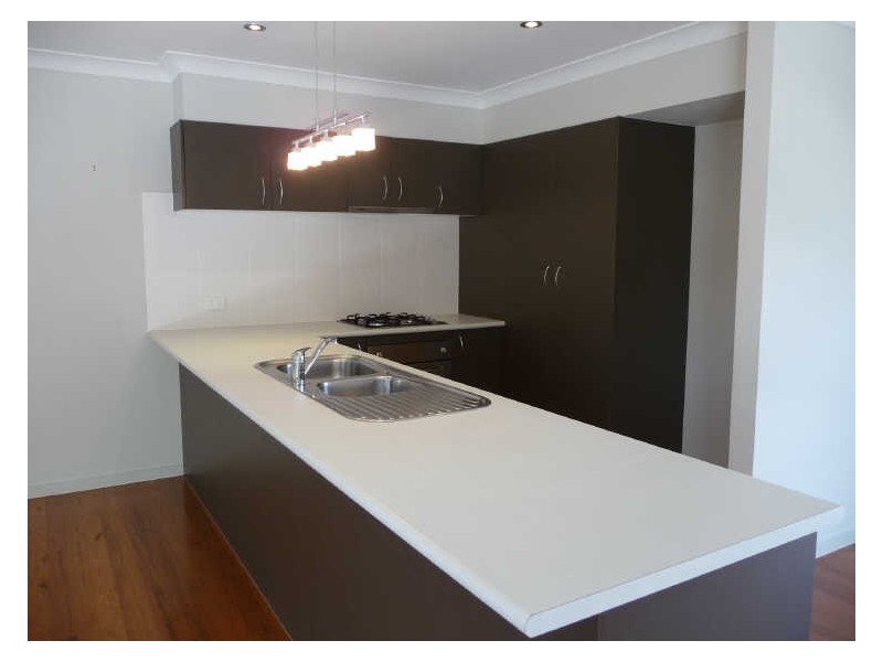 1/10 Middle Street, Labrador QLD 4215