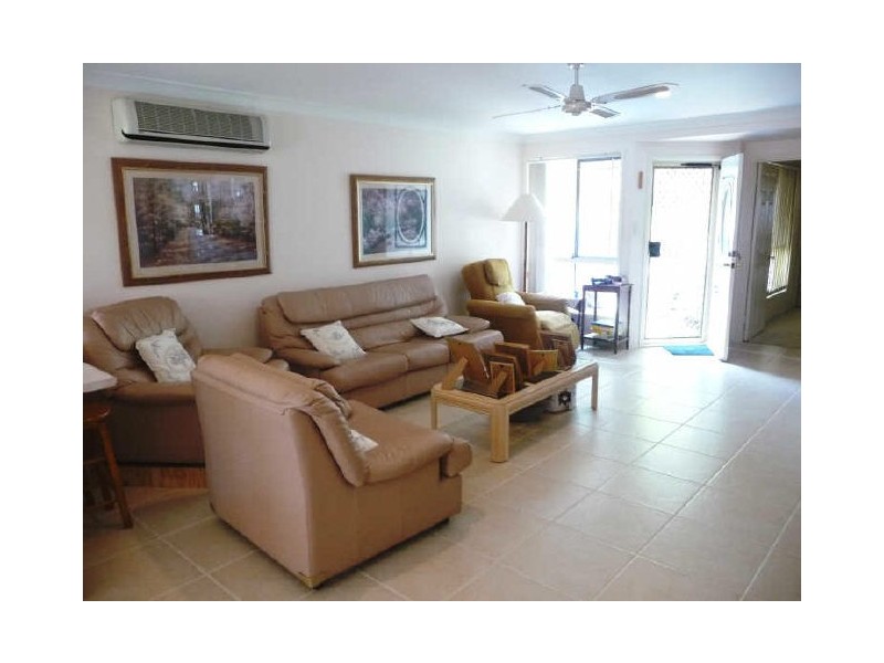 2/413 Oxley Drive, Runaway Bay QLD 4216