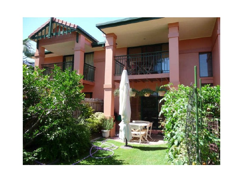 260/125 Hansford Rd, Coombabah QLD 4216