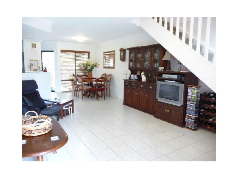 260/125 Hansford Rd, Coombabah QLD 4216