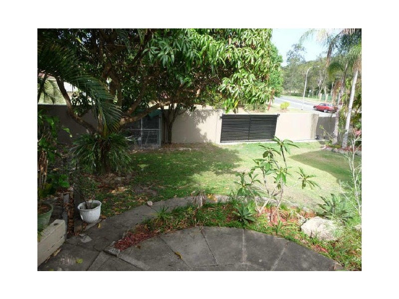 24 Mildura Drive, Helensvale QLD 4212