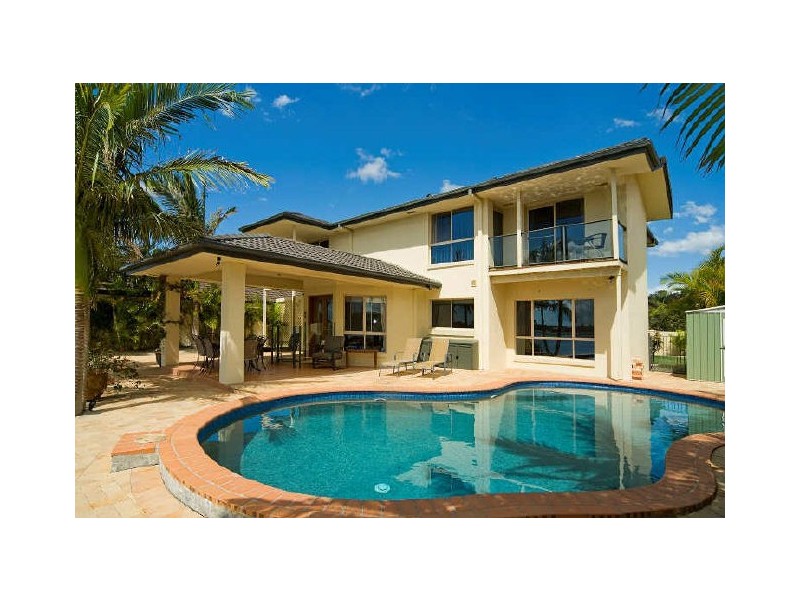 52 Lakeshore Drive, Helensvale QLD 4212
