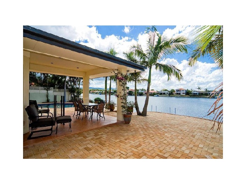 52 Lakeshore Drive, Helensvale QLD 4212