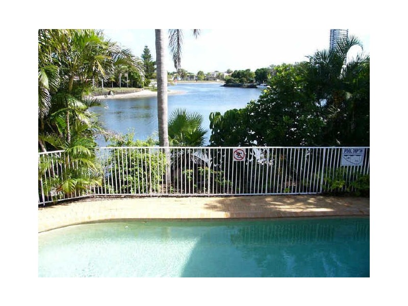 33/11-19 Taylor St, Biggera Waters QLD 4216