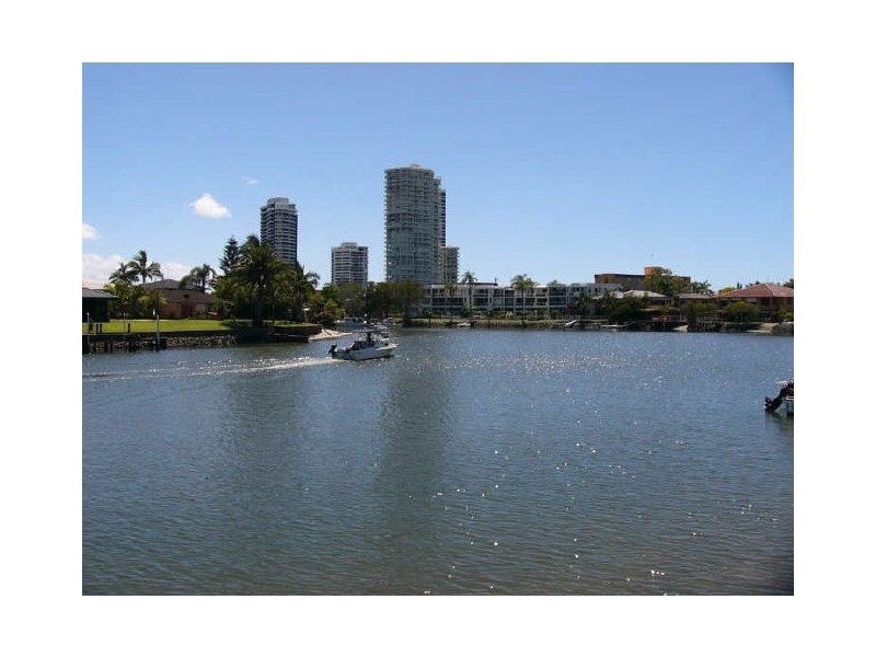 33/11-19 Taylor St, Biggera Waters QLD 4216