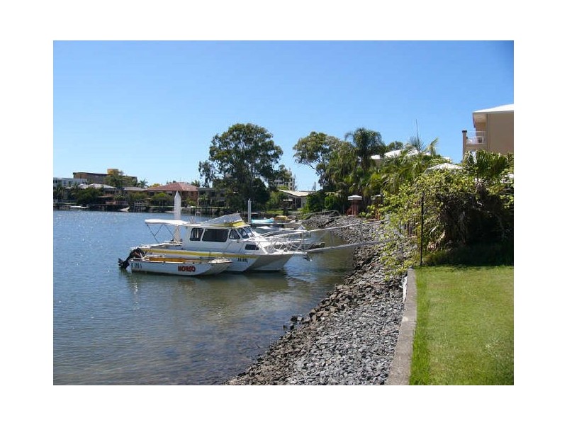 33/11-19 Taylor St, Biggera Waters QLD 4216