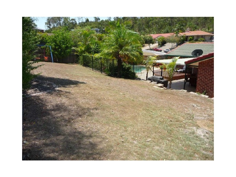 12 White Cap Close, Pacific Pines QLD 4211