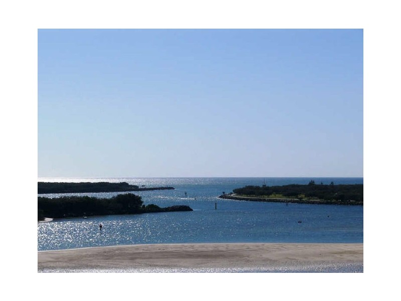 303/300 Marine Parade, Labrador QLD 4215