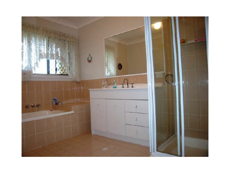 2/421 Oxley Dr, Runaway Bay QLD 4216