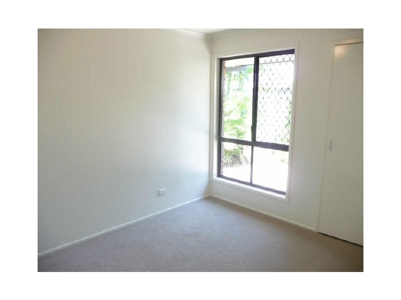 2/96 Kangaroo Ave, Coombabah QLD 4216