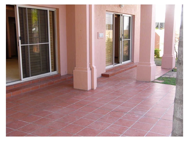 68 Pebble Beach Drive, Runaway Bay QLD 4216