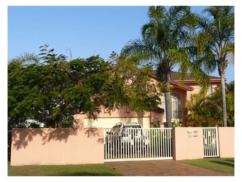 68 Pebble Beach Drive, Runaway Bay QLD 4216