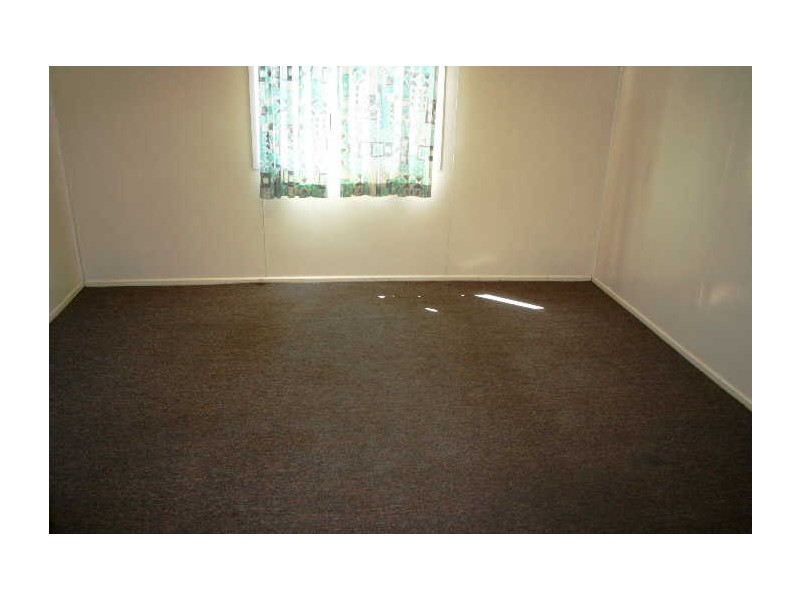 39 Beach Road, Sarina QLD 4737