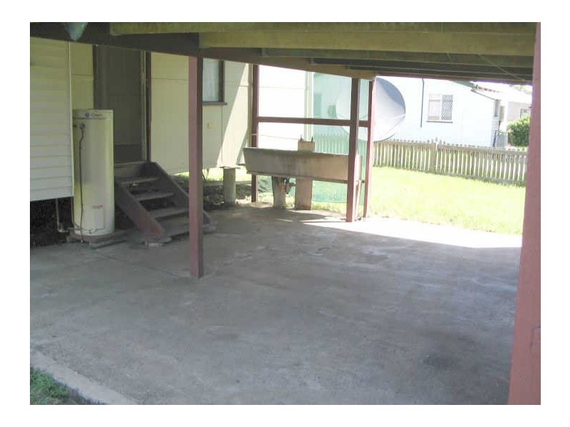 39 Beach Road, Sarina QLD 4737