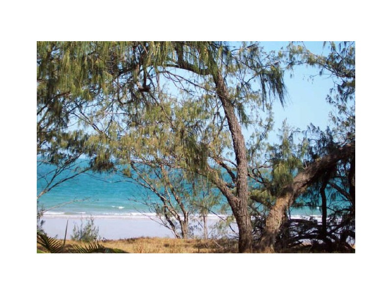 Salonika Beach QLD 4740